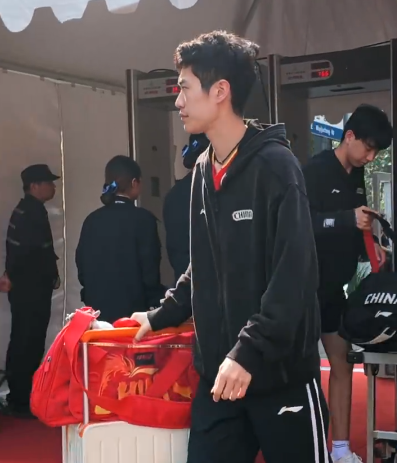 因为只有在bw必威西汉姆联官方网站注册之后下载下来的平台才是官方指定的详情图