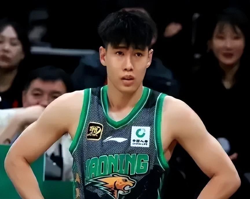 辽宁2将终回暖！李虎翼敢于出手，付豪效率回归，2人均进关键球！