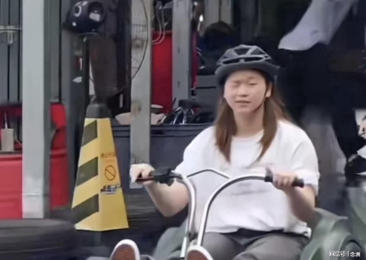 所以自己有时间就上网找些游戏来玩。相关图片